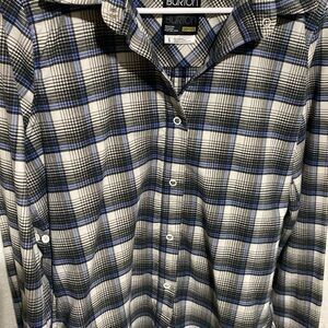 Burton Dryride flannel shirt with pockets. Great for winter sports ❄️ 🎿